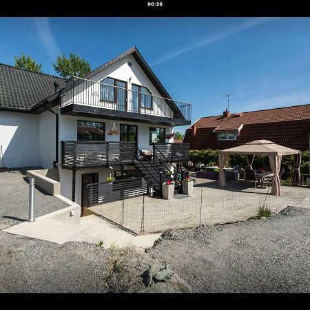 Lagenhet I Villa Pa Fornudden Tyreso Екстериор снимка