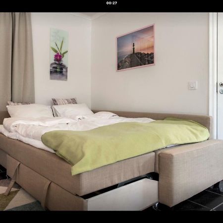 Lagenhet I Villa Pa Fornudden Tyreso Екстериор снимка