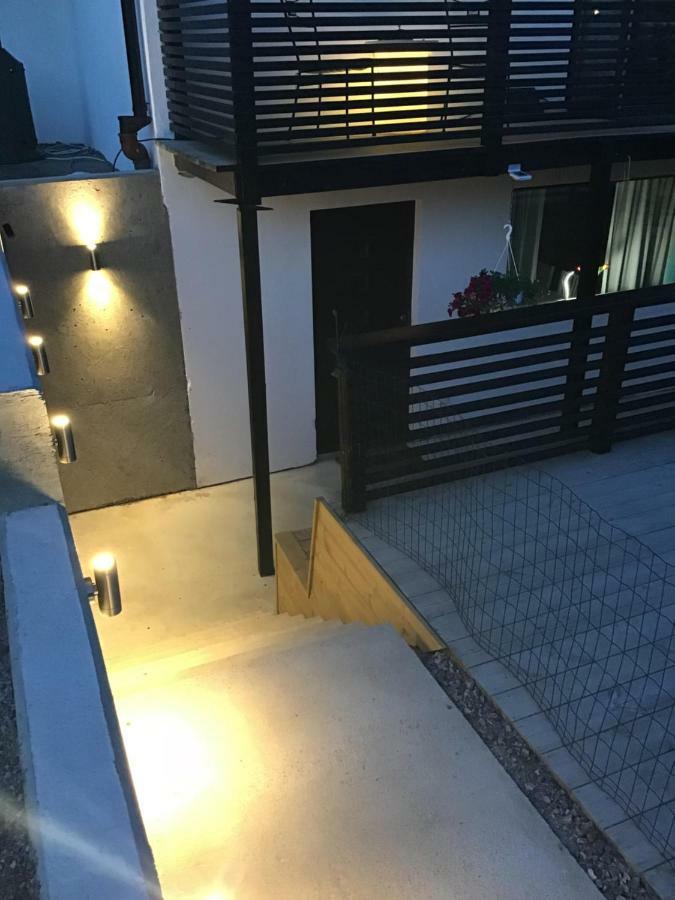 Lagenhet I Villa Pa Fornudden Tyreso Екстериор снимка