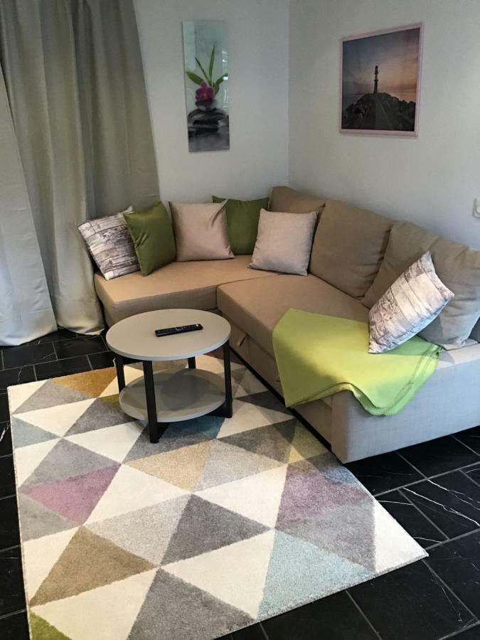 Lagenhet I Villa Pa Fornudden Tyreso Екстериор снимка